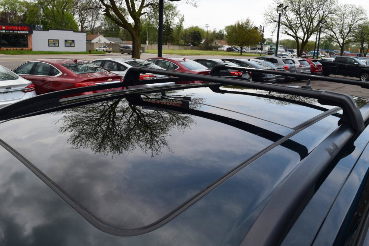 Used 2021 Volkswagen Atlas SE w/ Panoramic Sunroof Package AWD/4WD image 11