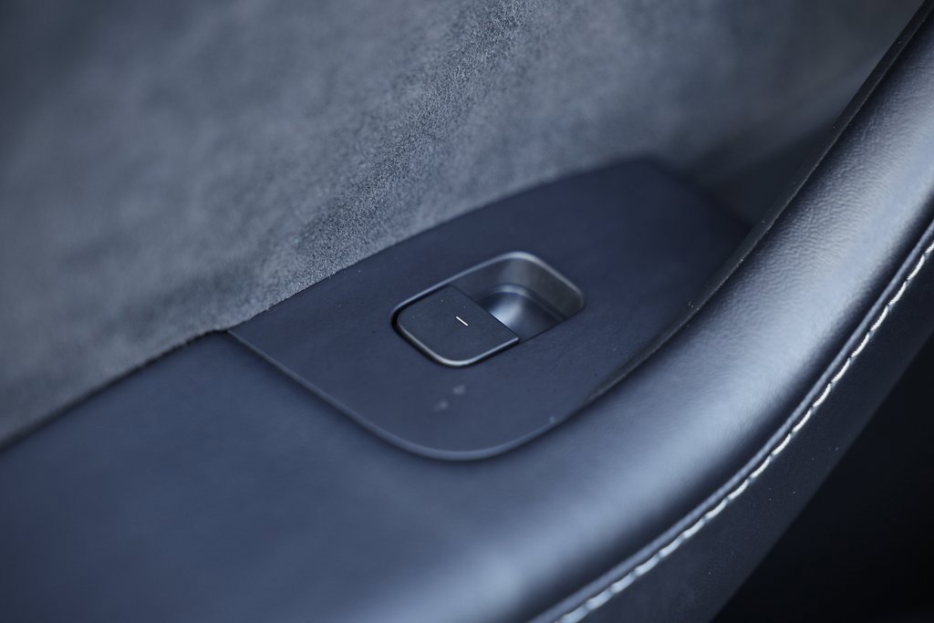 Used 2022 Tesla Model Y Long Range image 22