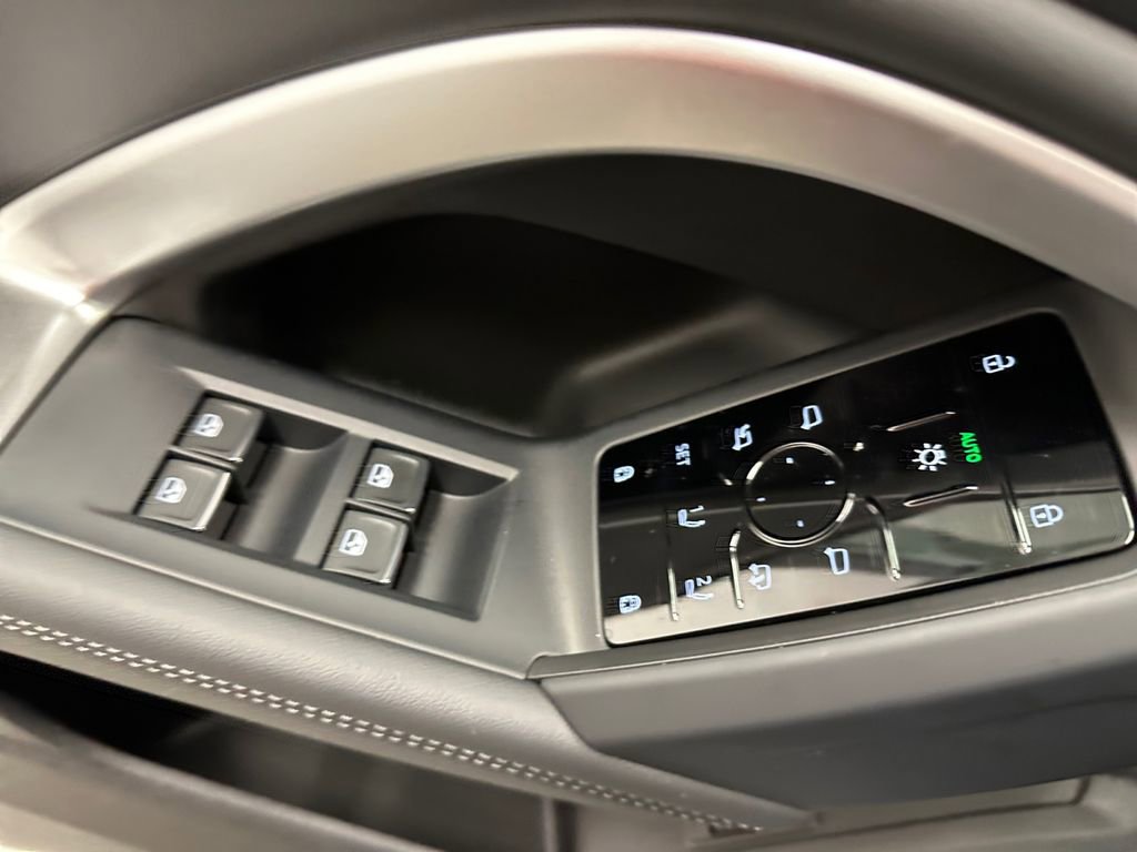 Used 2025 Audi Q5 Premium image 18