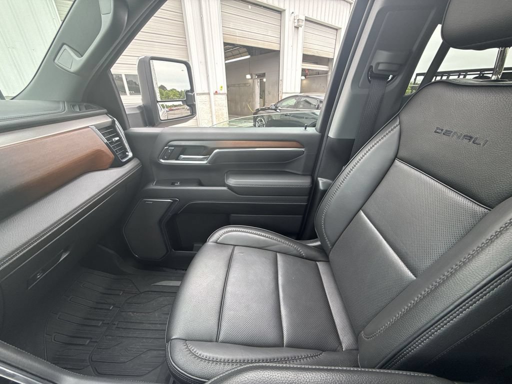Certified 2024 GMC Sierra 2500 Denali w/ Denali Reserve Package AWD/4WD image 26