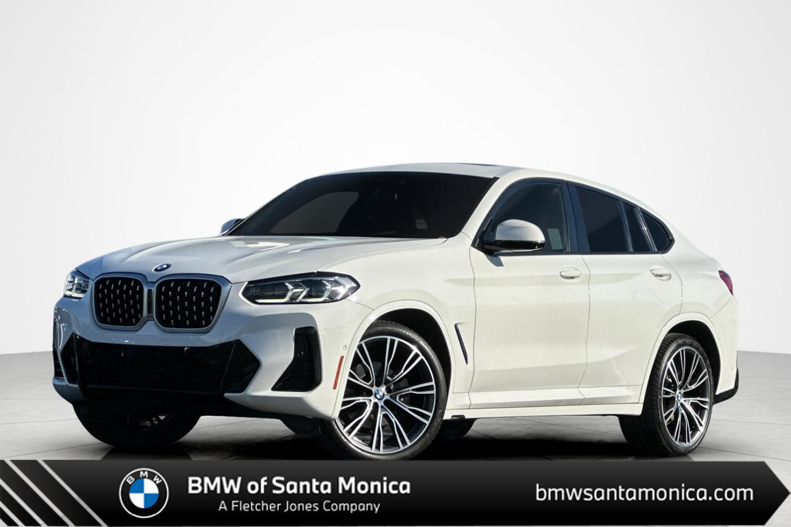 Used 2022 BMW X4 xDrive30i w/ M Sport Package 2