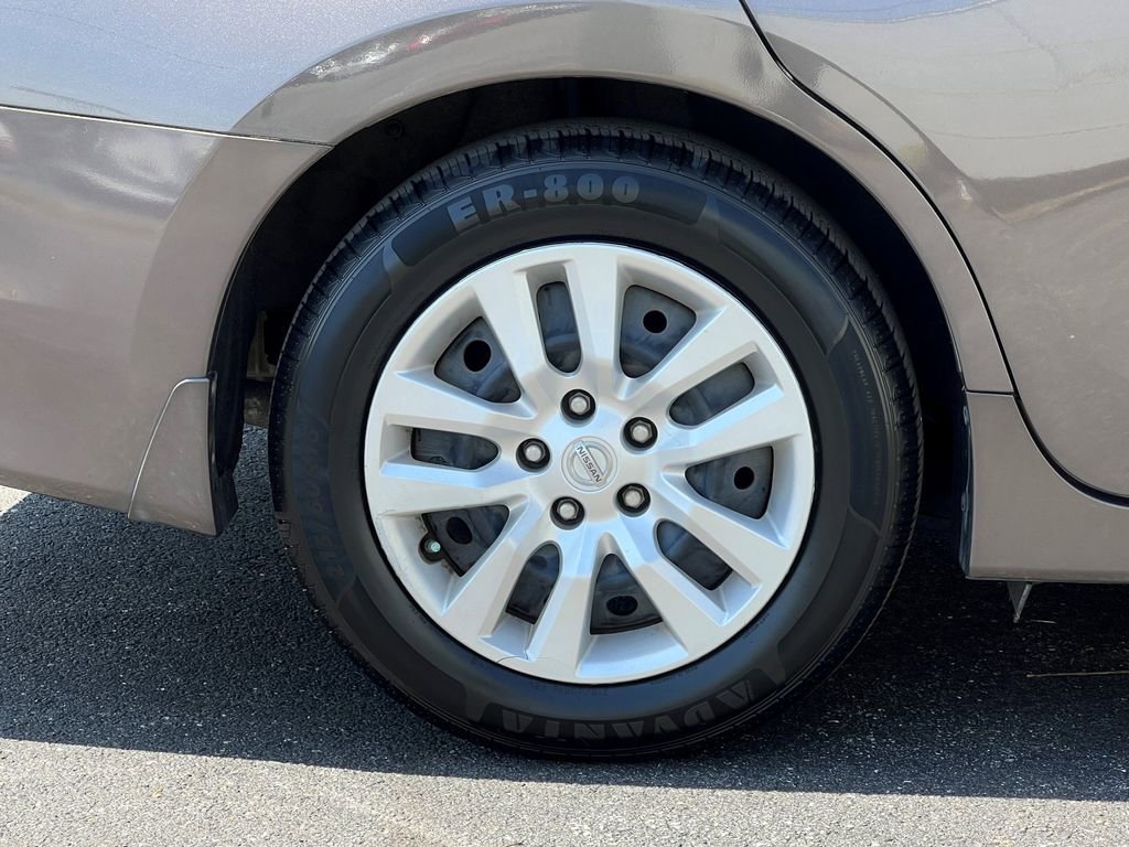Used 2016 Nissan Altima 2.5 S w/ Power Driver Seat Package image 6