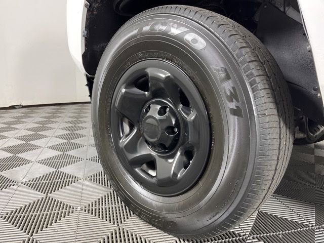 Used 2023 Toyota Tacoma SR5 RWD image 13