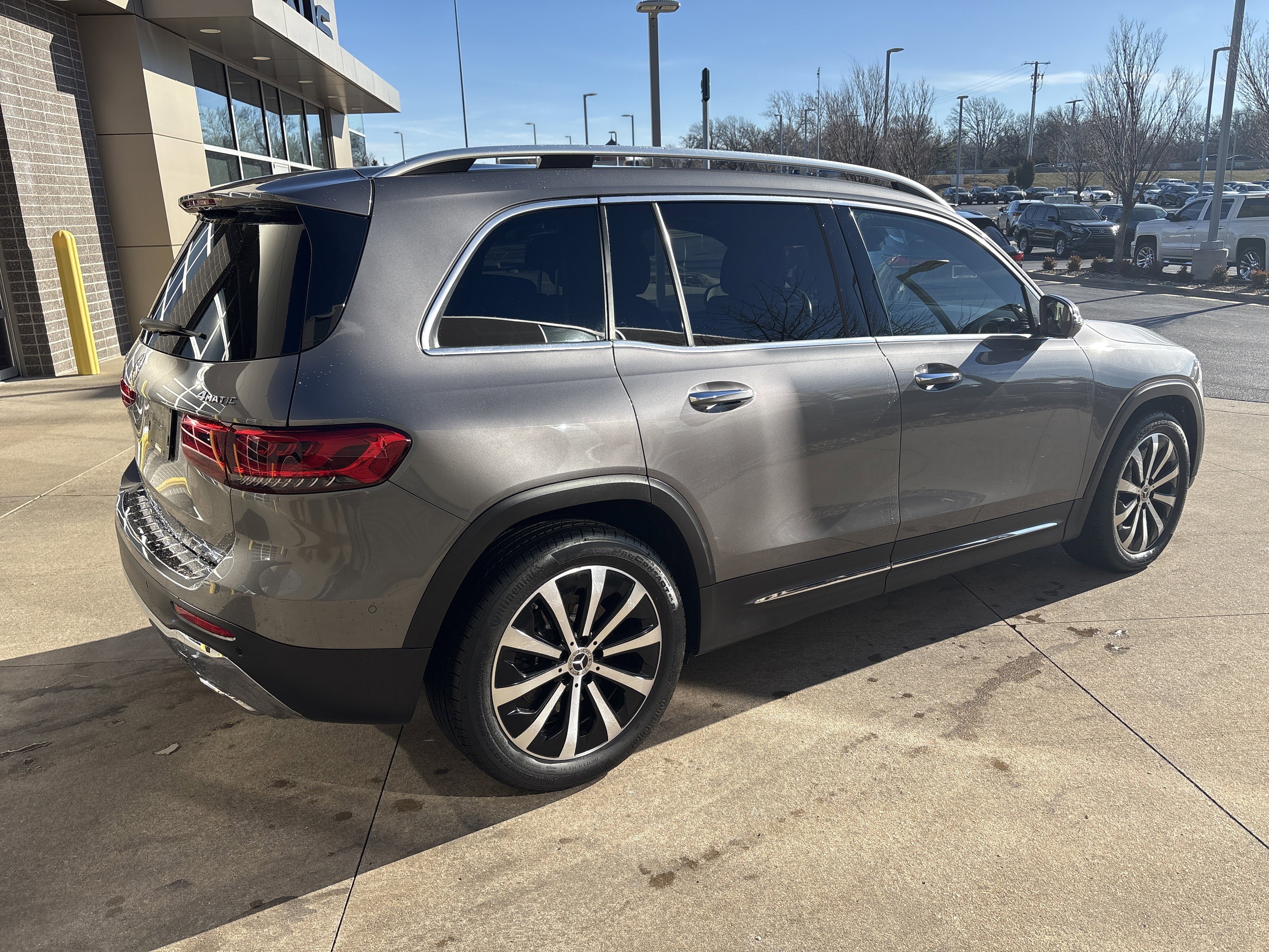 Used 2020 Mercedes-Benz GLB 250 4MATIC image 10