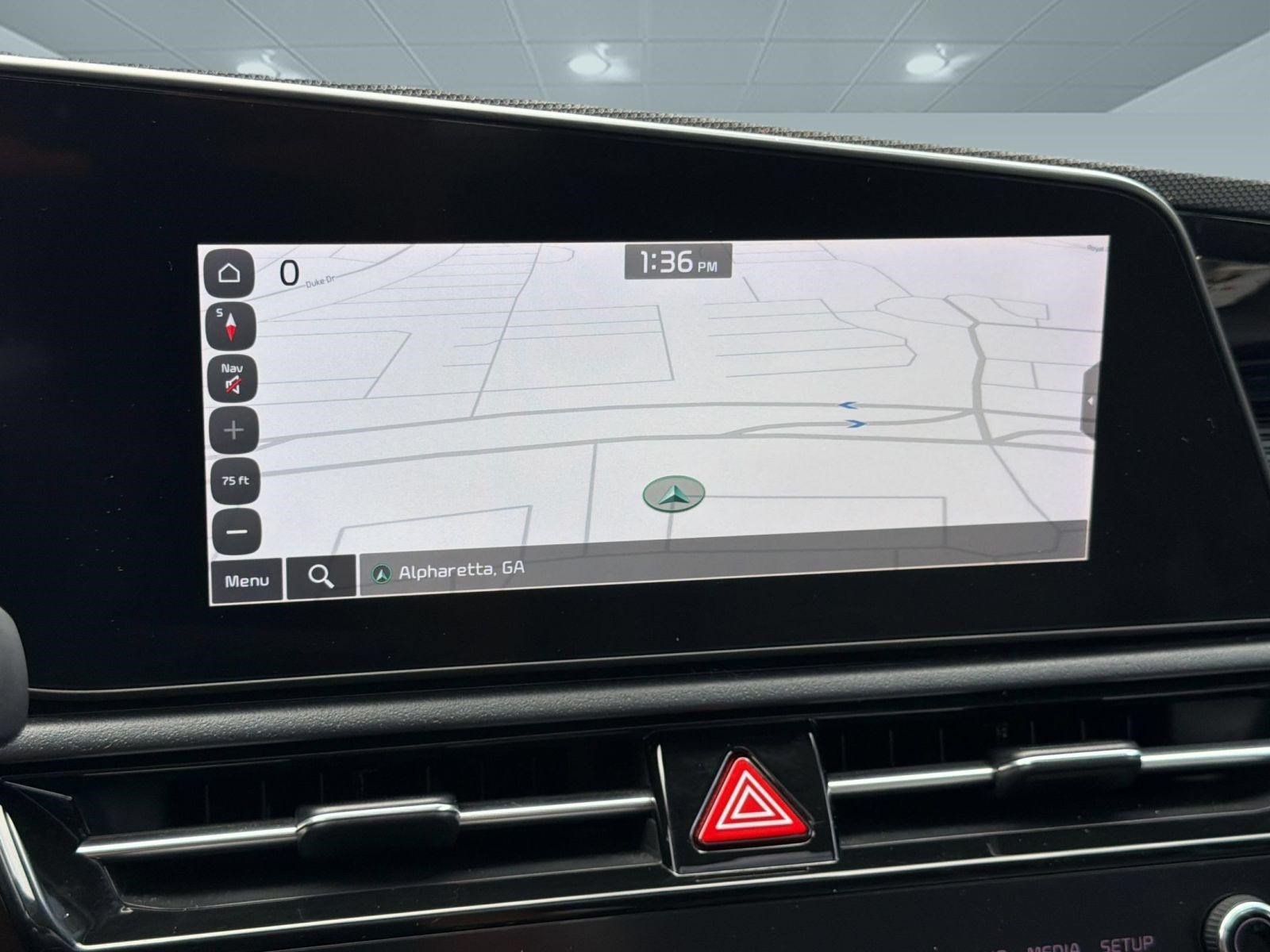 Used 2023 Kia Niro SX Touring FWD image 19