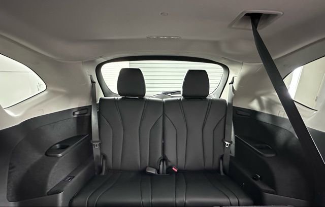 Used 2026 Acura MDX FWD image 25