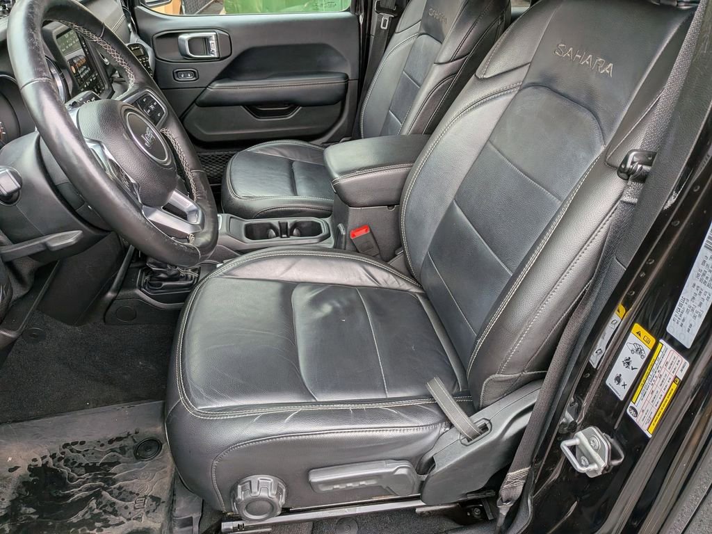 Certified 2018 Jeep Wrangler Unlimited Sahara image 21