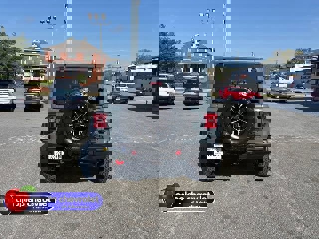Used 2025 Jeep Wrangler Unlimited Rubicon image 4