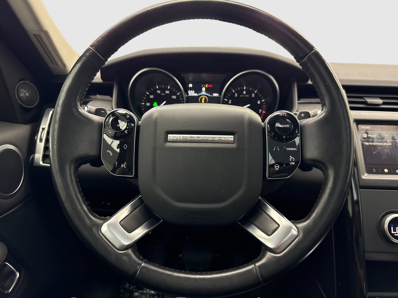 Used 2020 Land Rover Discovery SE AWD/4WD image 19