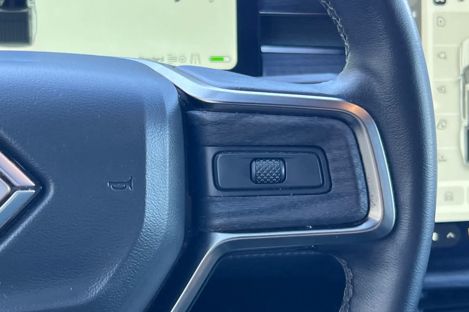 Used 2022 Rivian R1T Adventure AWD/4WD image 26