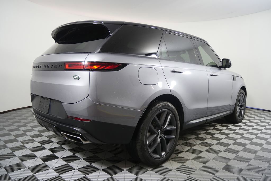 Used 2023 Land Rover Range Rover Sport SE image 3