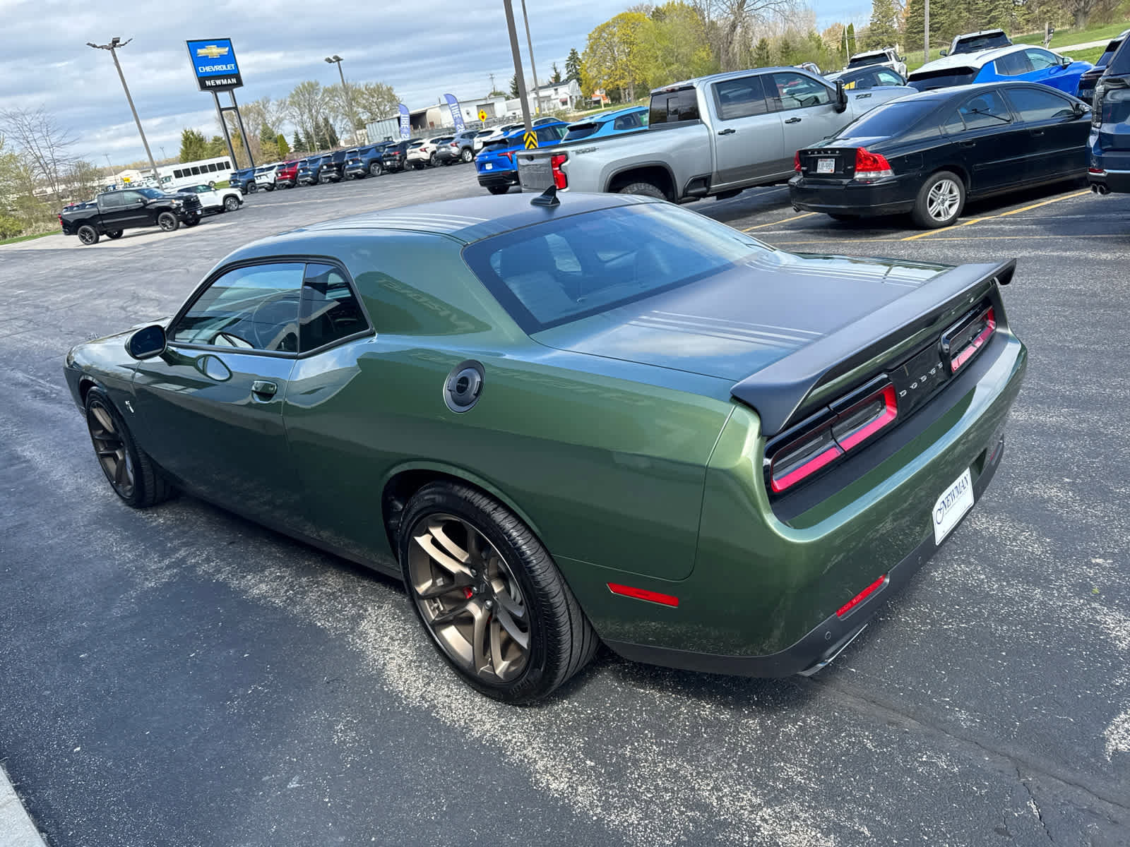 Used 2022 Dodge Challenger R/T Scat Pack w/ Shaker Package RWD image 9