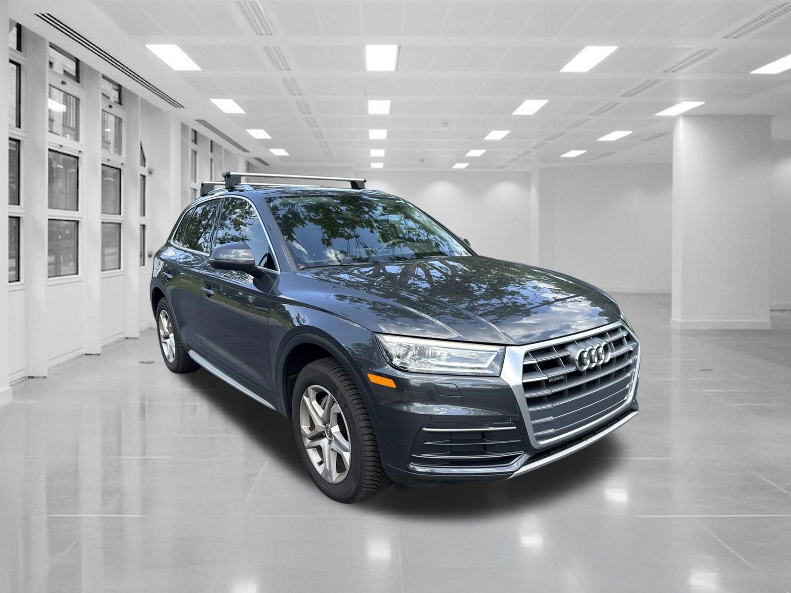 Used 2019 Audi Q5 2.0T Premium w/ Convenience Package AWD/4WD image 3