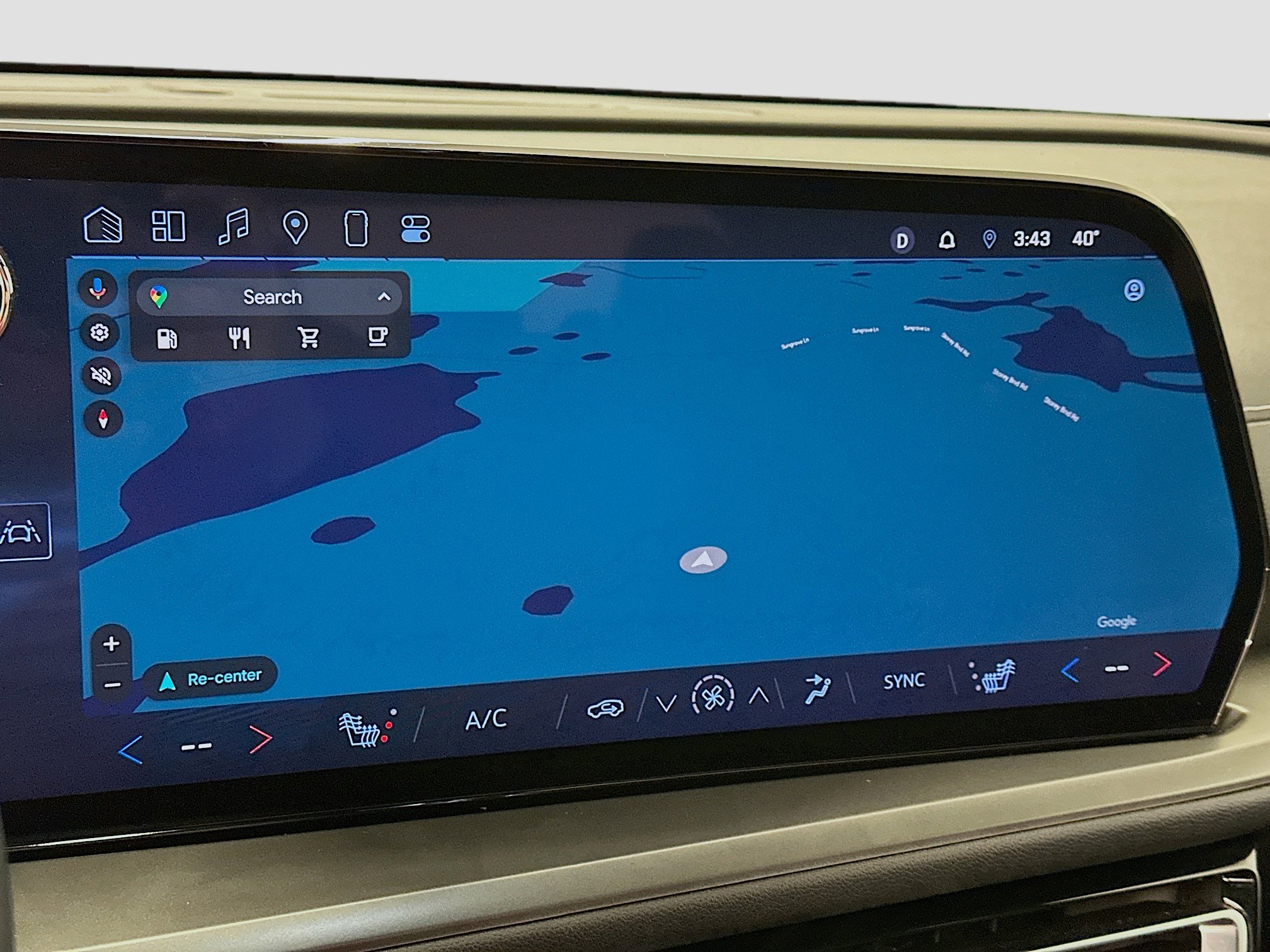 Used 2025 Chevrolet Traverse LT image 22