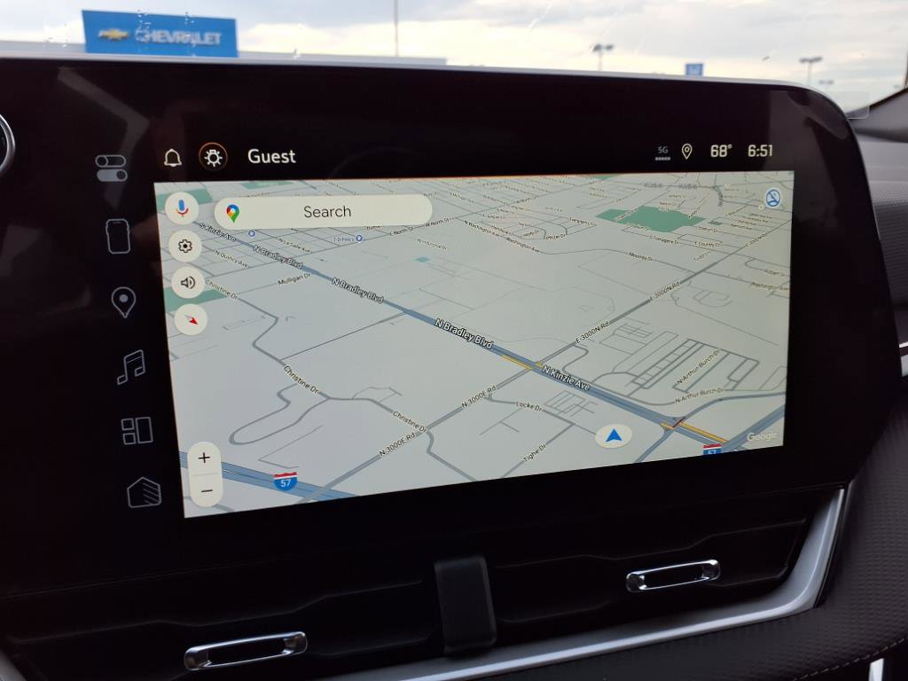 New 2026 Chevrolet Equinox LT w/ Convenience Package II image 15