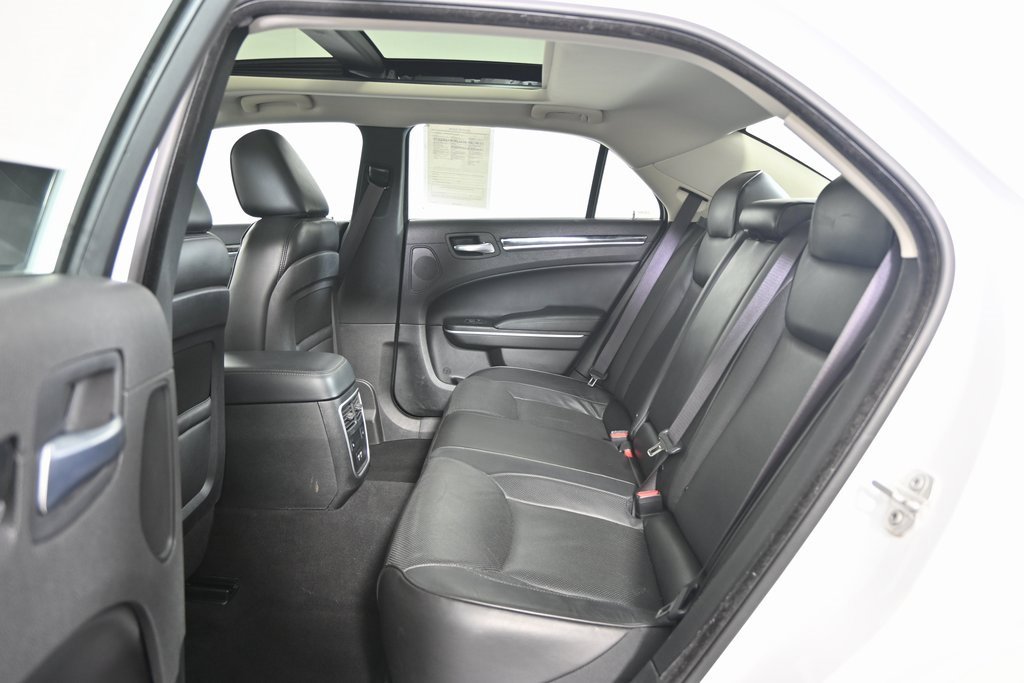 Used 2023 Chrysler 300 Touring L w/ Popular Equipment Group image 17