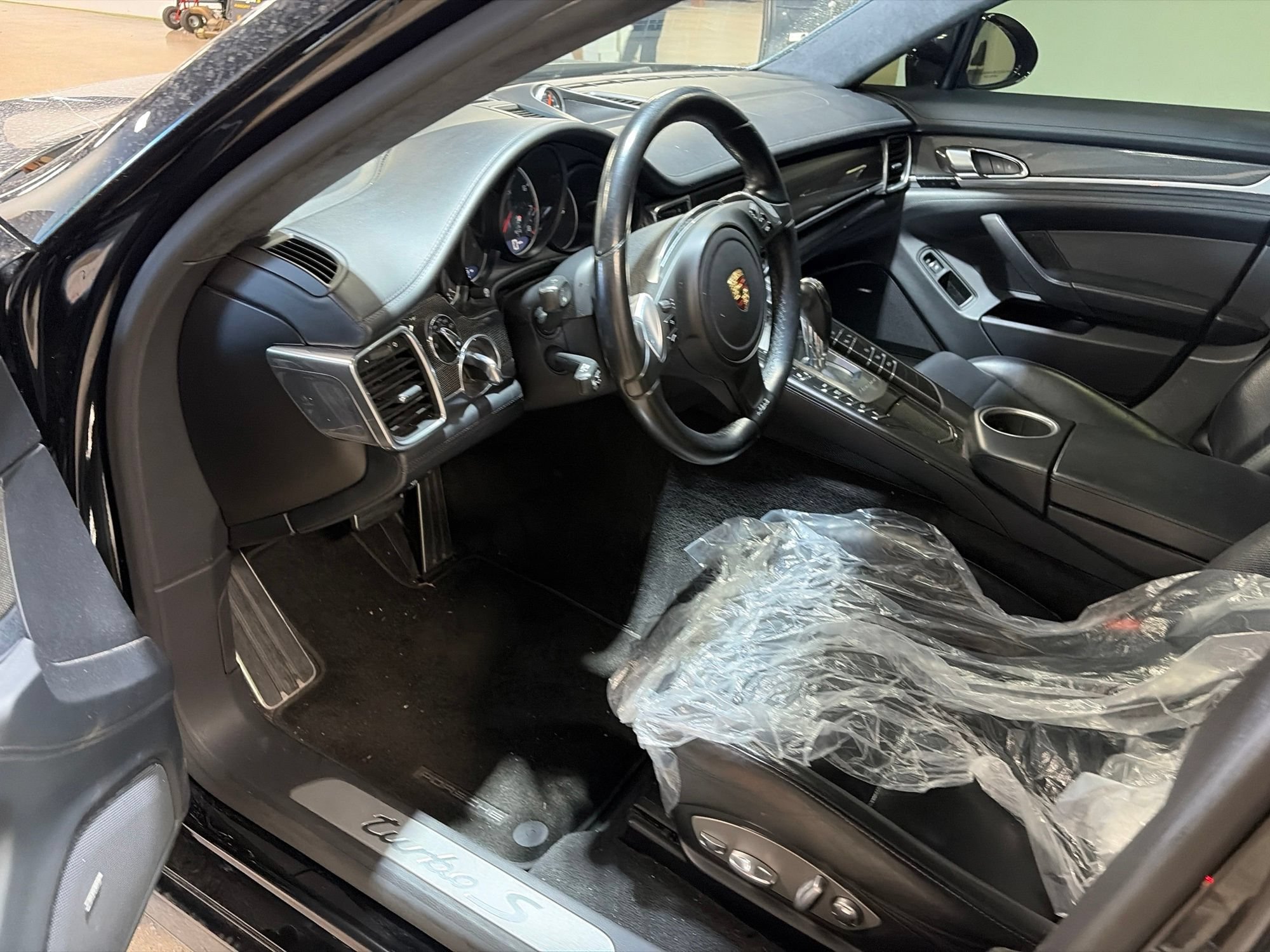 Used 2014 Porsche Panamera AWD/4WD image 5