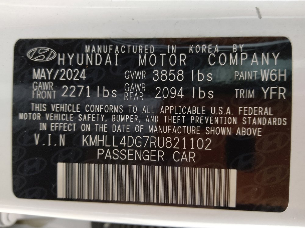 Used 2024 Hyundai Elantra SE image 33
