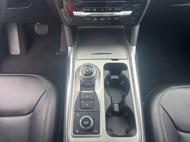 Used 2024 Ford Explorer Limited image 13