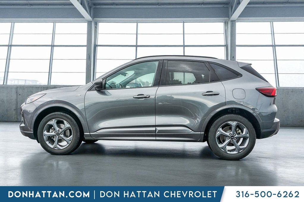 Used 2024 Ford Escape ST-Line image 2