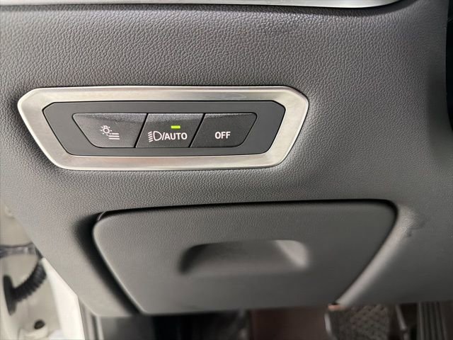 Used 2026 BMW X7 xDrive40i w/ Premium Package image 12