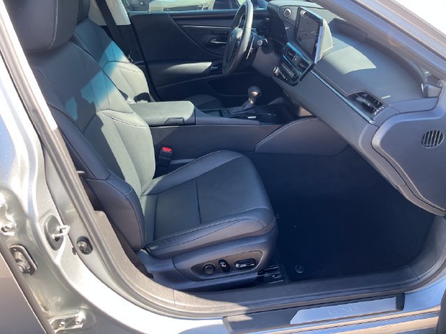 Used 2025 Lexus ES 350 w/ Premium Package FWD image 24