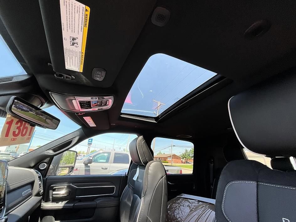 New 2026 RAM 3500 Laramie AWD/4WD image 30
