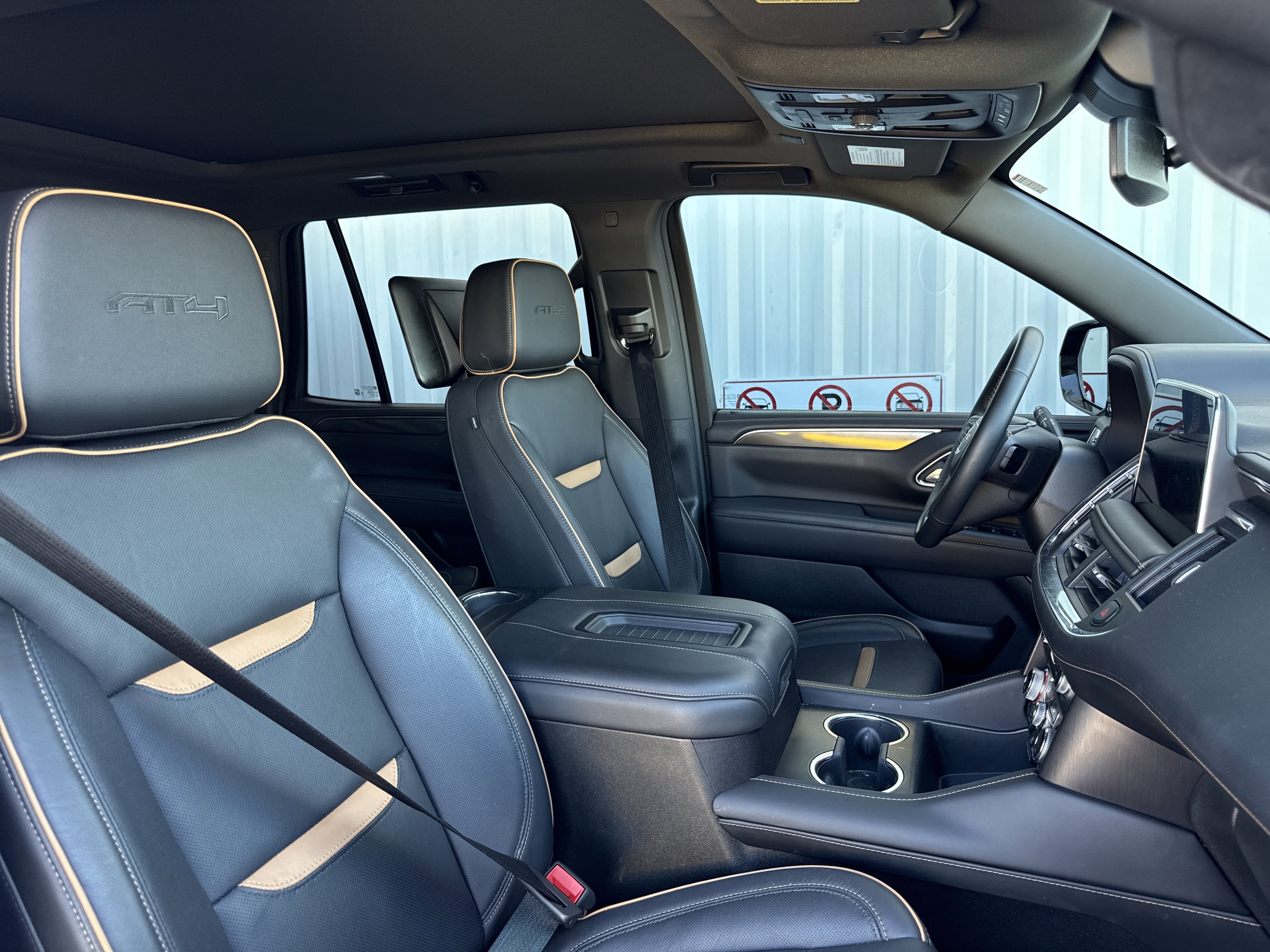 Used 2024 GMC Yukon AT4 w/ AT4 Premium Plus Package image 40