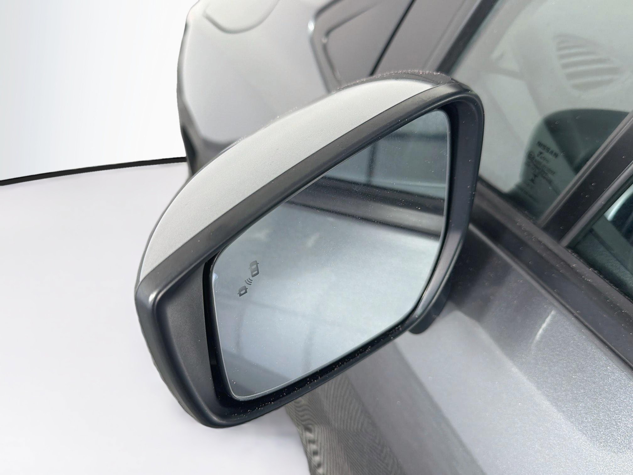 Used 2025 Nissan Versa SV FWD image 16