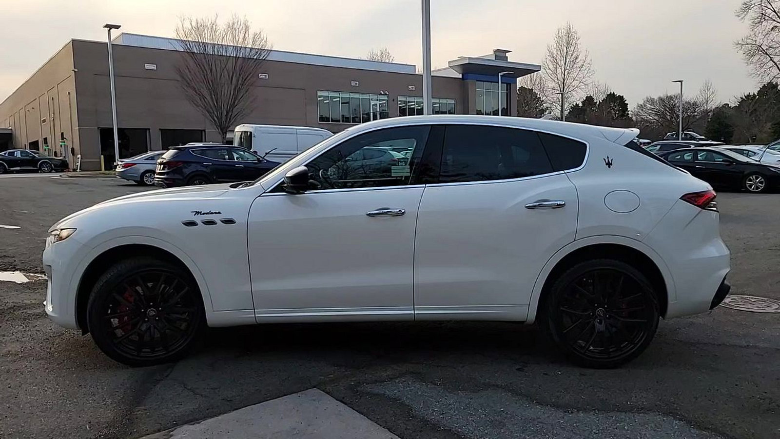 New 2024 Maserati Levante Modena Ultima image 5