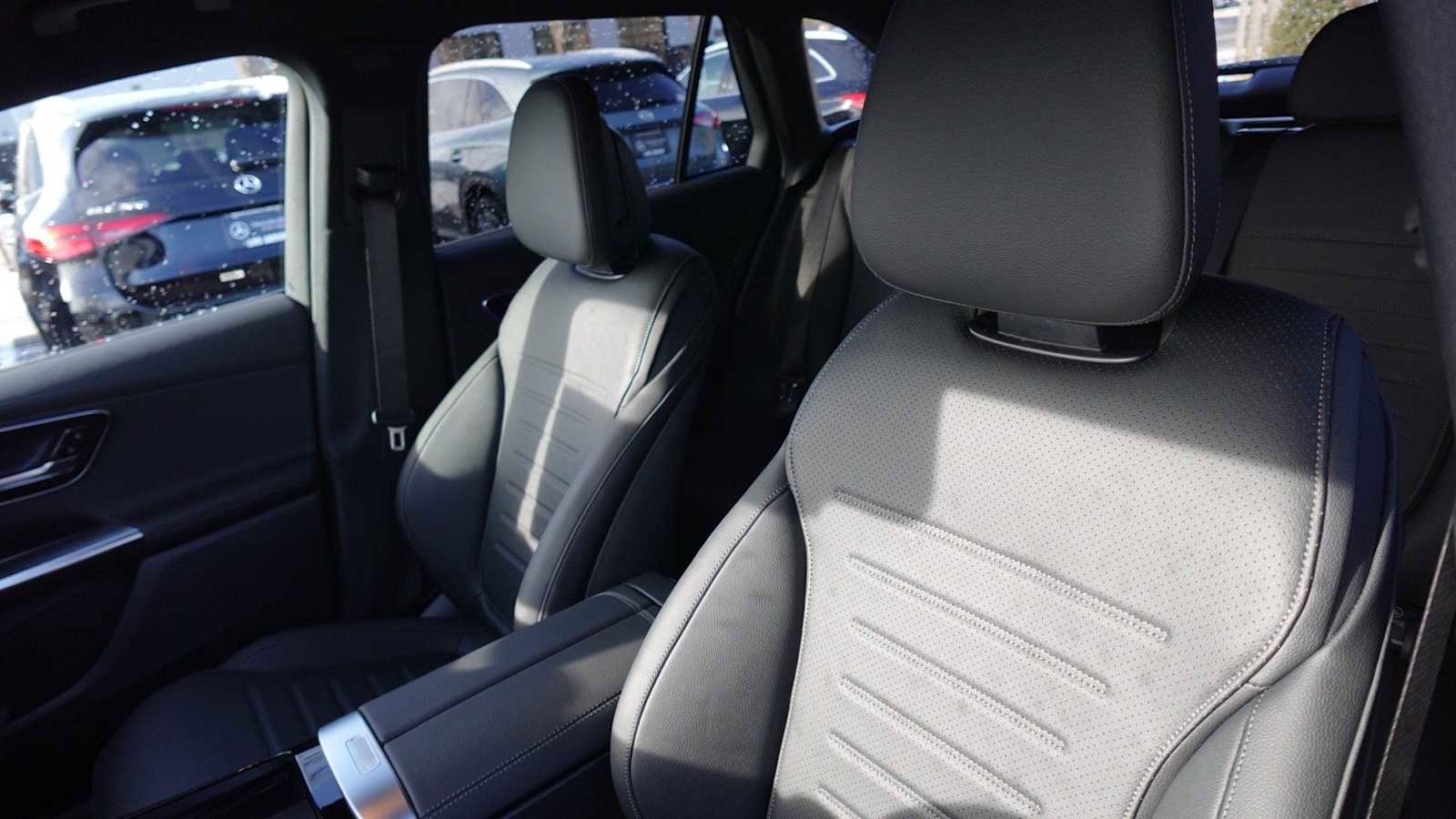 New 2026 Mercedes-Benz GLC 300 4MATIC image 23