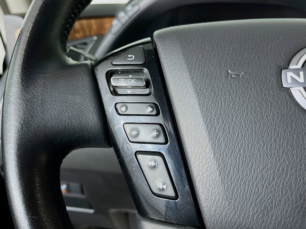 Used 2024 Nissan Armada SL w/ Captain's Chairs Package image 15