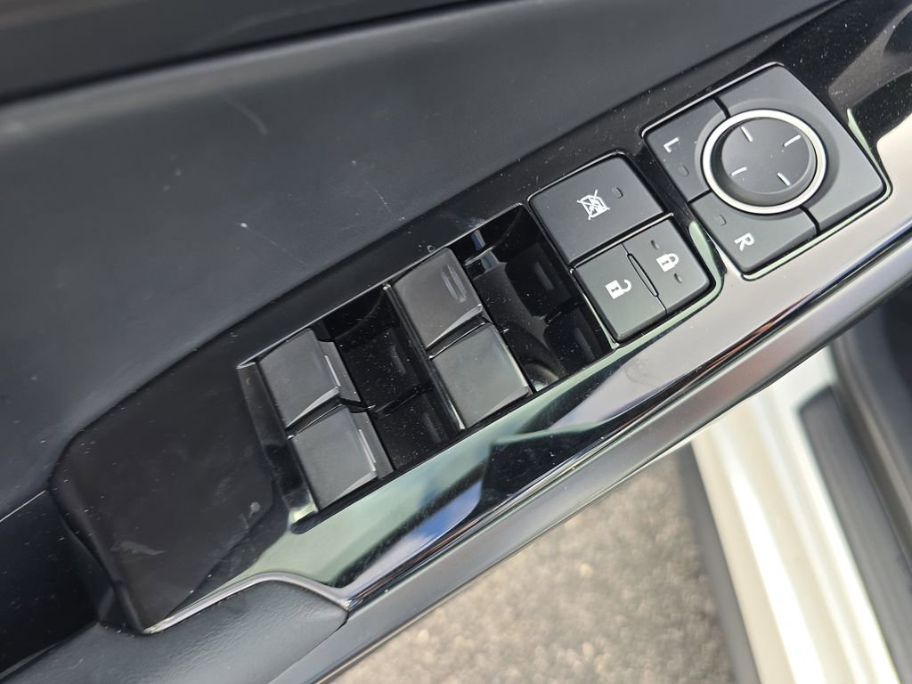 Used 2023 Lexus IS 300 w/ Comfort Package image 16