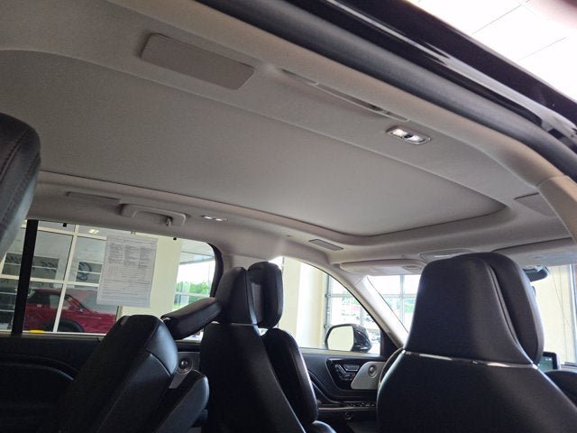 Used 2020 Lincoln Aviator Reserve w/ Equipment Group 202A AWD/4WD image 9