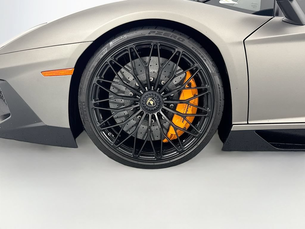 Used 2017 Lamborghini Aventador LP 750-4 Superveloce AWD/4WD image 32