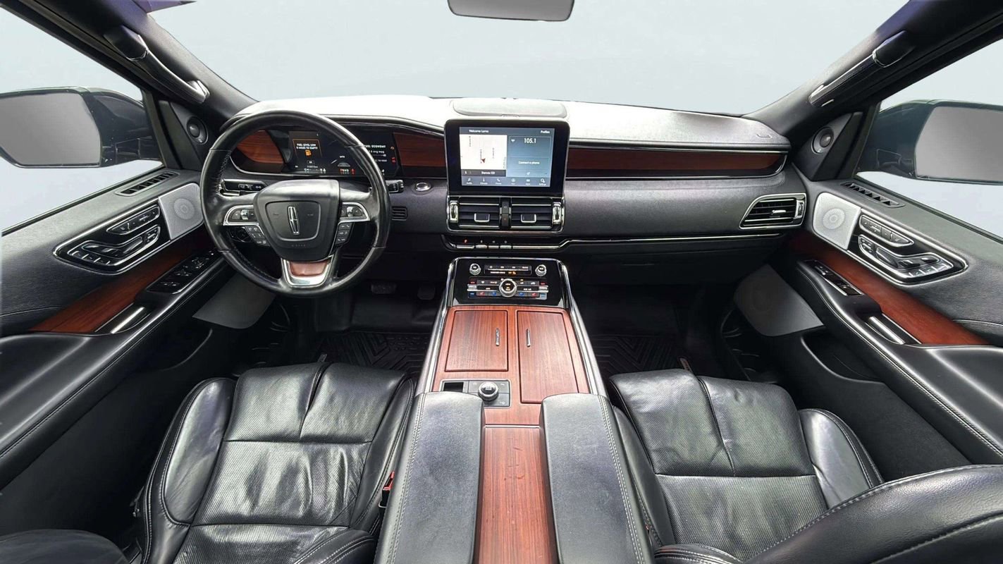 Used 2020 Lincoln Navigator Reserve AWD/4WD image 9