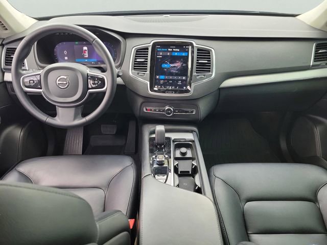 Used 2023 Volvo XC90 B5 Core AWD/4WD image 13