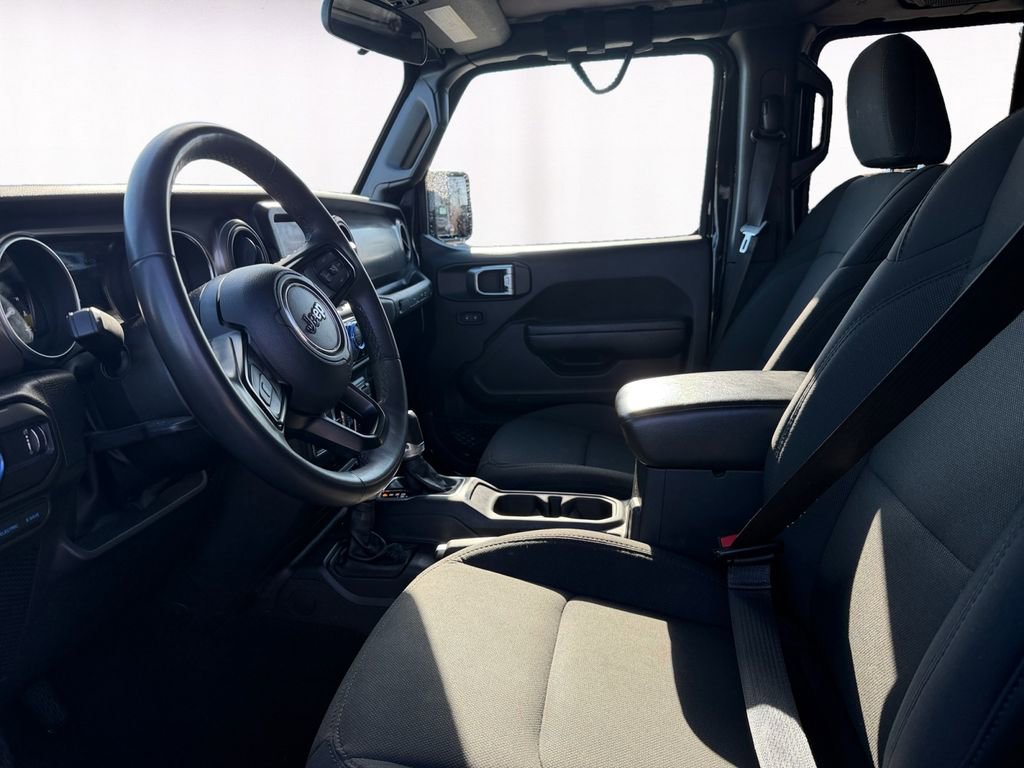 Used 2023 Jeep Wrangler Unlimited AWD/4WD image 9
