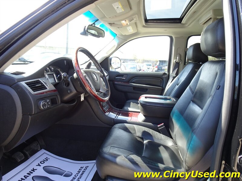 Used 2012 Cadillac Escalade ESV Luxury AWD/4WD image 10