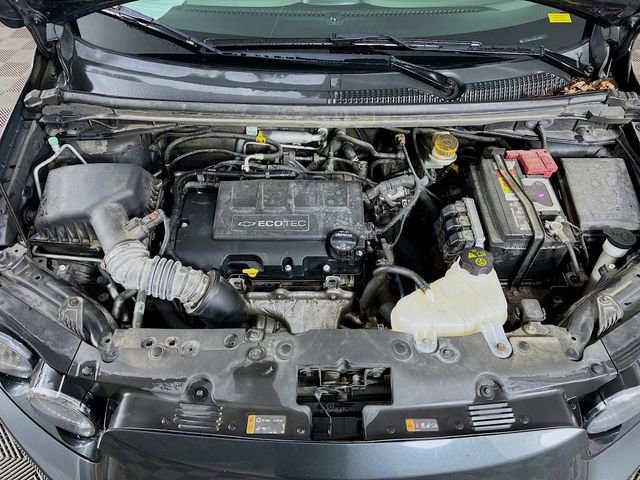 Used 2015 Chevrolet Sonic LTZ FWD image 25
