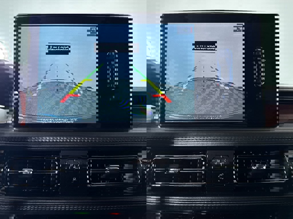 Used 2022 Lincoln Nautilus Reserve w/ Monochromatic Package image 18