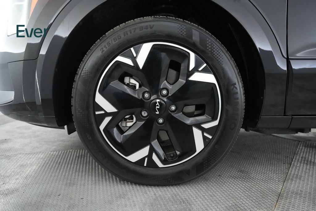 Used 2024 Kia Niro Wind FWD image 19