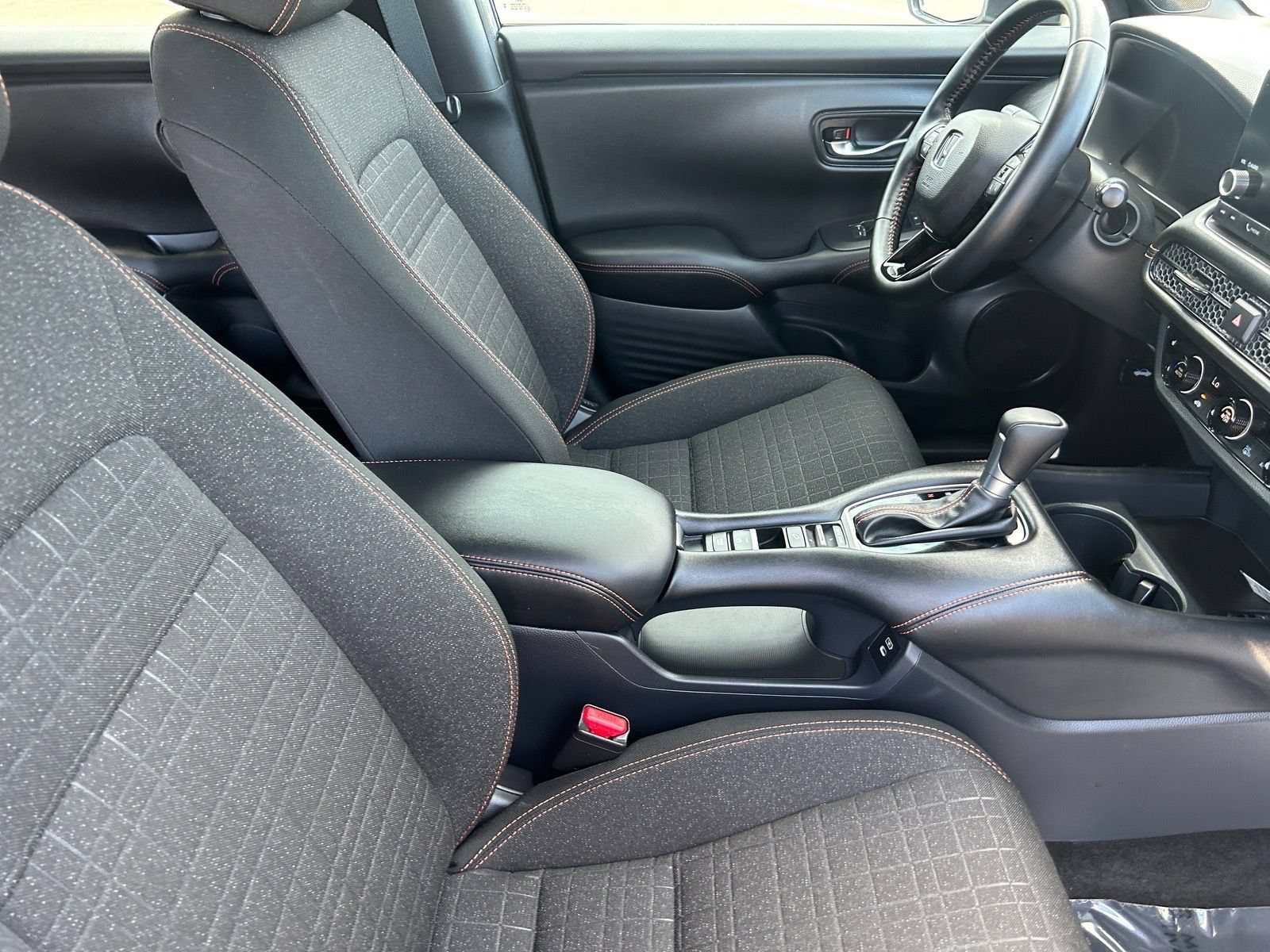 Certified 2025 Honda HR-V Sport image 14