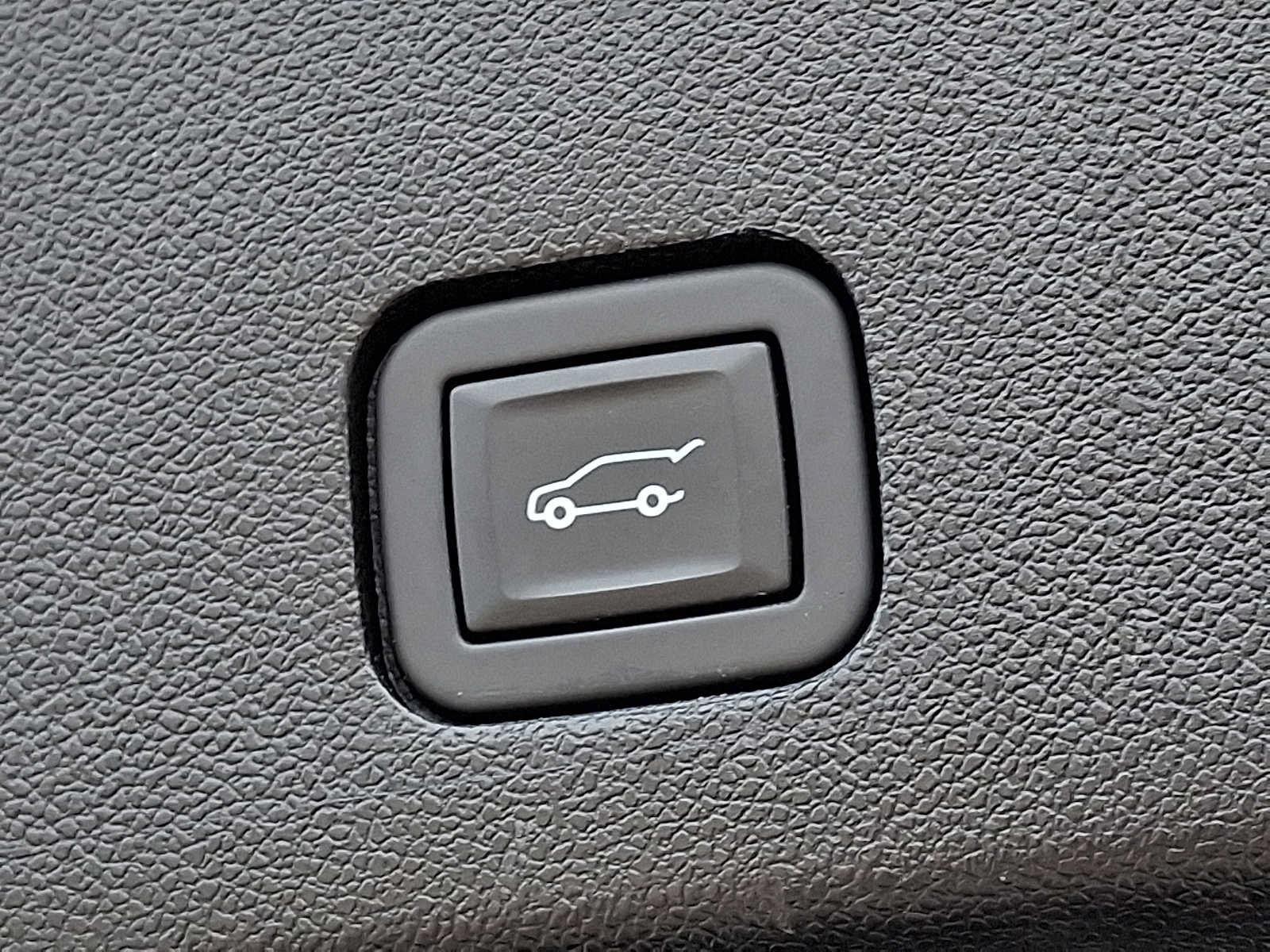 Used 2024 Cadillac XT6 Luxury AWD/4WD image 29