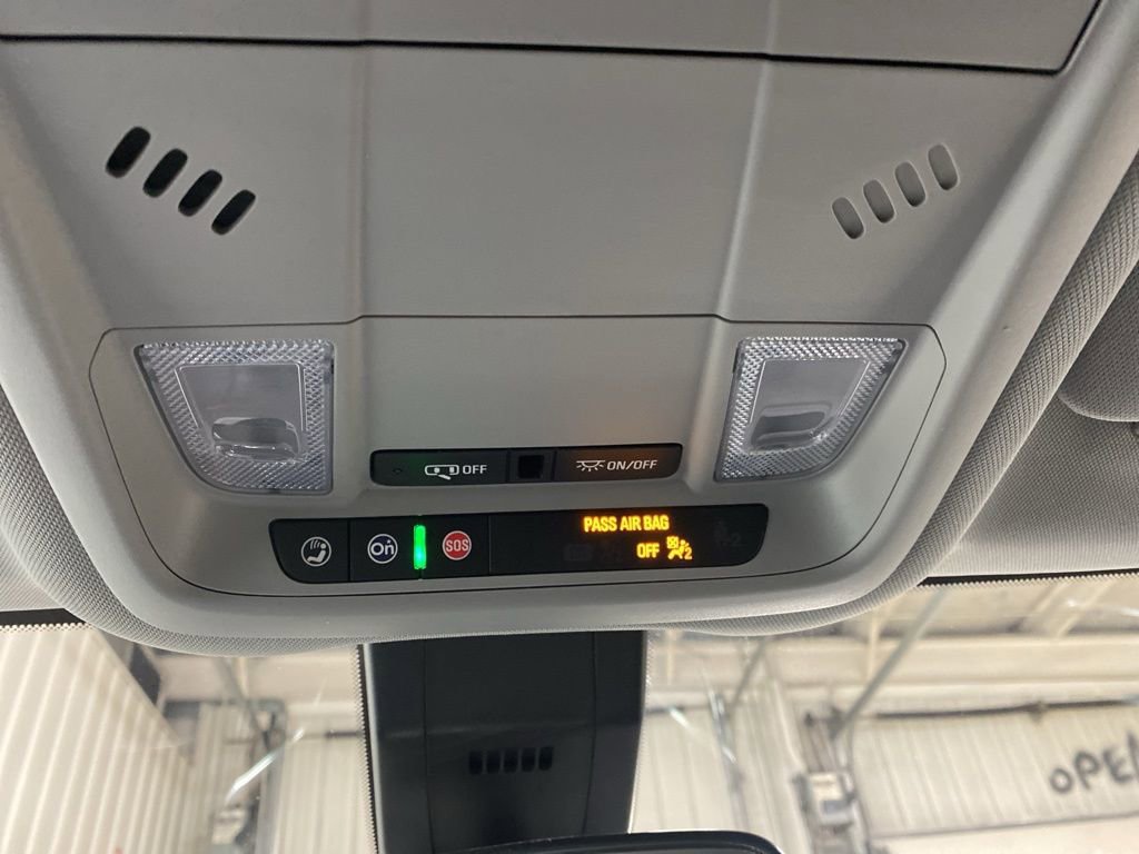 Used 2023 Chevrolet Equinox LT image 37