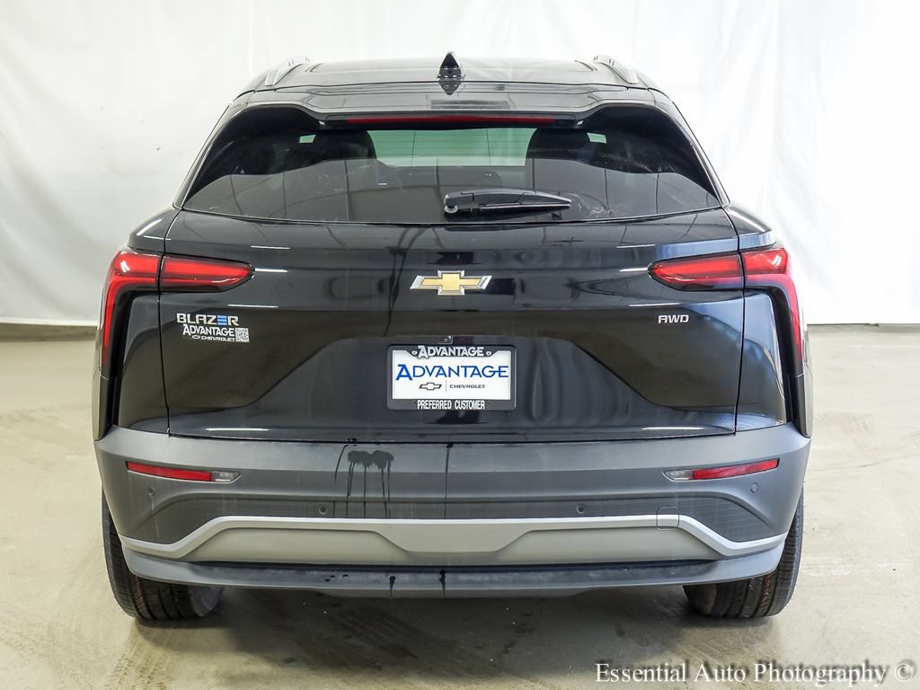New 2026 Chevrolet Blazer EV LT AWD/4WD image 6
