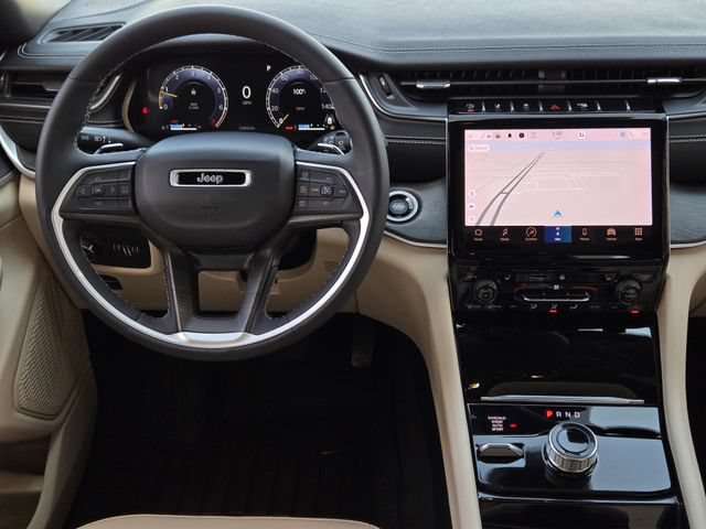 Certified 2023 Jeep Grand Cherokee Limited w/ Black Appearance Package AWD/4WD image 27