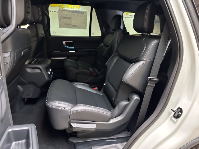New 2027 Ford Expedition Platinum w/ Stealth Performance Package AWD/4WD image 23