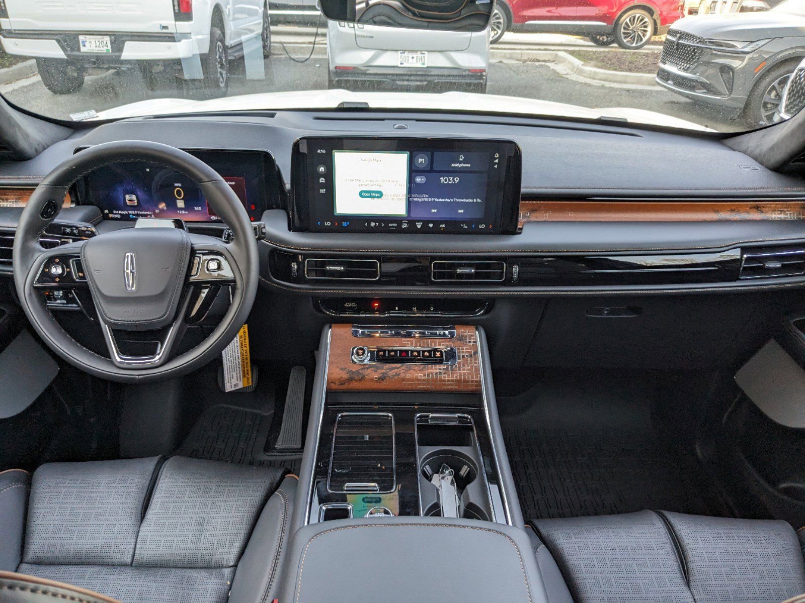 New 2025 Lincoln Aviator Black Label image 17