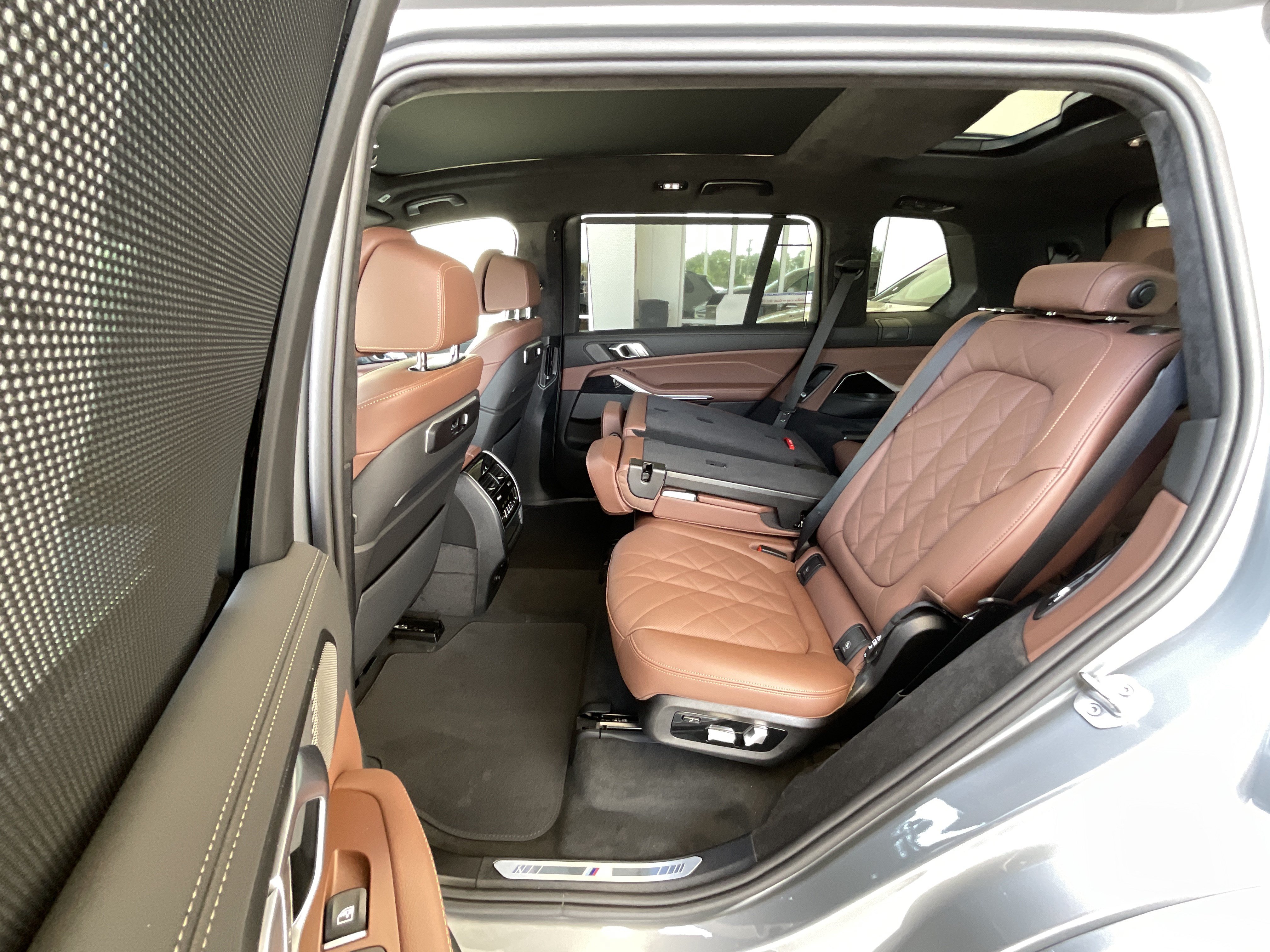 New 2027 BMW X7 xDrive40i w/ M Sport Package AWD/4WD image 29